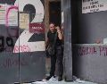Además de los destrozos, se reportó a una mujer policía auxiliar que resultó intoxicada por el humo generado por el fuego. SUN/L. Camacho
