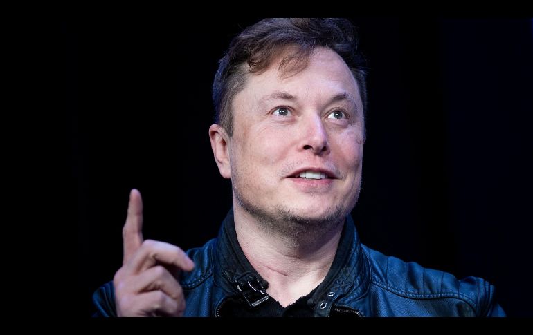 Elon Musk es director ejecutivo, director técnico y presidente del consejo de SpaceX. AFP/ARCHIVO