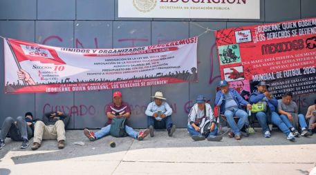La dirigencia sindical activará un plan de acción que contempla bloqueos carreteros estratégicos y plantones permanentes si no se cumplen sus demandas. SUN/S. Cadena