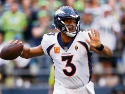 Russell Wilson acumuló 46 mil 966 yardas por pase, lanzó 353 envíos de anotación y registró 114 intercepciones. AFP