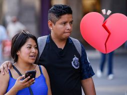 Suelten el celular y escúchense como pareja; esto sugieren para combatir el 