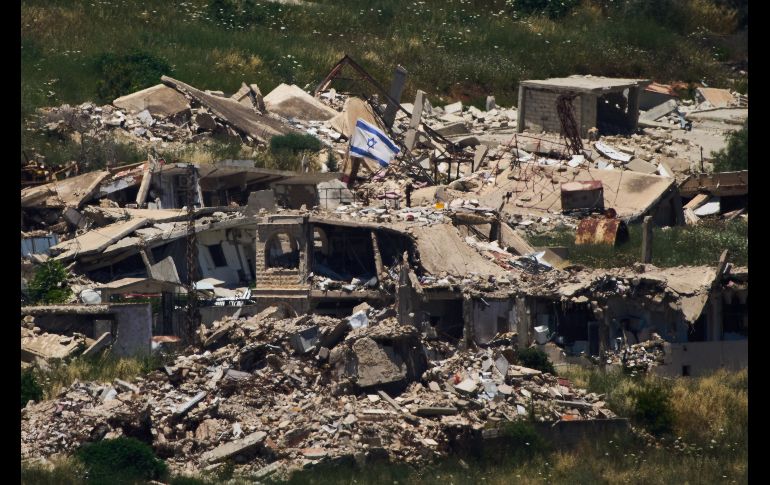 Tras meses de advertencias internacionales y el fracaso definitivo de las negociaciones en torno al programa nuclear de Teherán, EU e Israel atacaron a Irán. AP/A. SCHALIT)