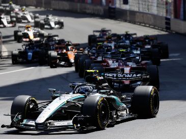 Kimi Antonelli reforzó su liderato en el Campeonato de Pilotos tras conquistar el GP de Mónaco, mientras Lewis Hamilton desplazó a George Russell del segundo puesto de la clasificación. EFE/ S. NOGIER.