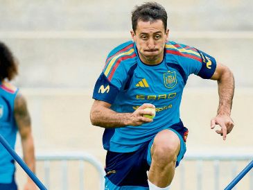 El delantero Mikel Oyarzabal apunta a liderar el ataque español ante la ausencia de Lamine Yamal. ESPECIAL