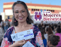 Cuando la incorporación sea aprobada, las nuevas beneficiarias recibirán instrucciones para recoger su tarjeta del Banco del Bienestar. ESPECIAL/Programas para el Bienestar