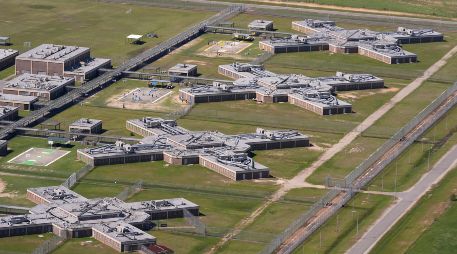 Foto aérea tomada el 9 de abril de 2025 en Winnfield, Luisiana, del Centro Correccional Winn, un lugar de detención del ICE. AP/ARCHIVO