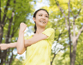 Cada una de estas acciones influye en factores clave relacionados con el envejecimiento saludable: el funcionamiento cardiovascular, la salud cerebral, el equilibrio hormonal y el bienestar emocional.  CANVA