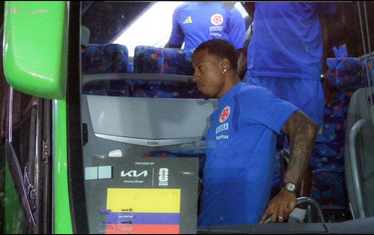 Luis Díaz, James Rodríguez y Camilo Vargas desataron la euforia de cientos de seguidores durante la llegada del combinado cafetalero. IMAGO7.