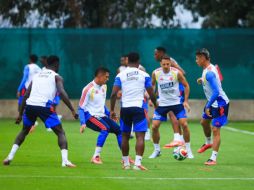 El trabajo en cancha inició con una activación que despertó el ánimo positivo y la competitividad sana, demostrando el ambiente de alegría que hay al interior del equipo cafetalero. EL INFORMADOR/ J. Acosta