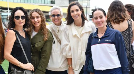 Mónica Vertiz, Pau Sarquis, Nuria Bernal, Bibiana Hernández e Isa Alarcón. GENTE BIEN JALISCO / Revista del 12 de junio 2026