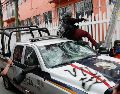 Las confrontaciones entre la policía antidisturbios y unas 200 personas empañaron el glamour de la inauguración del Mundial 2026. EFE/I.Esquivel