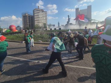 La Glorieta Minerva recibió a alrededor de dos mil aficionados tras el triunfo de la Selección Mexicana ante Sudáfrica. EL INFORMADOR / O. GONZÁLEZ