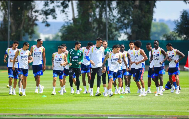 Jugadores de la Selección Colombia entrenando a alta intensidad en Guadalajara para su debut en el Mundial 2026. EL INFORMADOR / J. Acosta