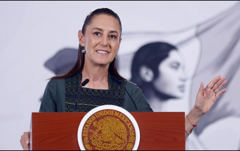 Sheinbaum también agregó los resultados en turismo al registrar récords históricos en el primer cuatrimestre de 2026. EFE/S. GUTIÉRREZ