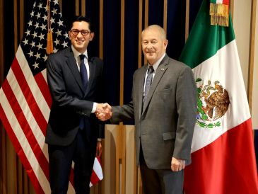 Roberto Velasco, secretario de Relaciones Exteriores, y Ronald Johnson, embajador de Estados Unidos en México. X/USAmbMex