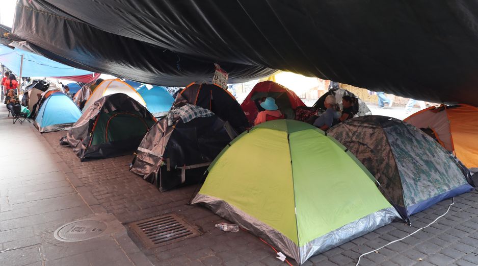 A pesar del desgaste reportado en el campamento principal, los líderes magisteriales han dejado clara su postura de no ceder ante la falta de diálogo. EFE/M. Guzmán