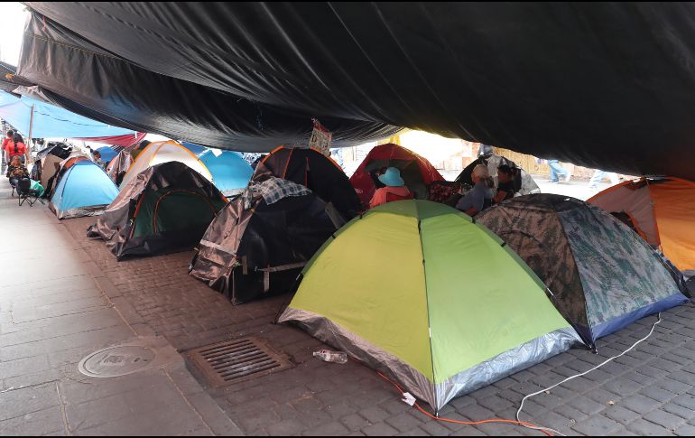 A pesar del desgaste reportado en el campamento principal, los líderes magisteriales han dejado clara su postura de no ceder ante la falta de diálogo. EFE/M. Guzmán