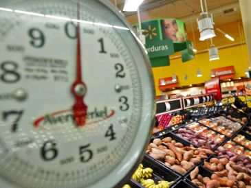 Las ofertas son válidas en las más de 2 mil sucursales físicas de Walmart y en su tienda en línea, que tiene las modalidades de entrega a domicilio y "pickup". EL INFORMADOR/Archivo