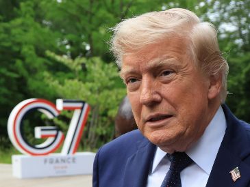 Donald Trump llegando a la gala 52 del G7 con el acuerdo con Irán como tema que acapara la atención. EFE / EPA / LUDOVIC MARIN / POOL MAXPPP OUT