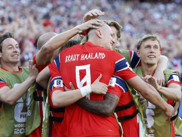 Noruega venció 4-1 a Irak con un doblete de Erling Haaland en la Fecha 1 del Grupo I. EFE/ G. M. COOPER.