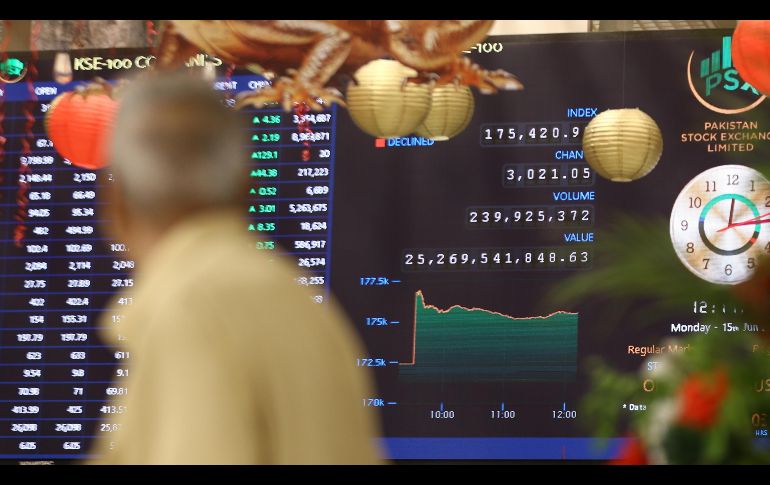 A pesar de que el Nasdaq y el S&P 500 retrocedieron hoy, el ambiente positivo reinó en los inversionistas. EFE/R. Khan