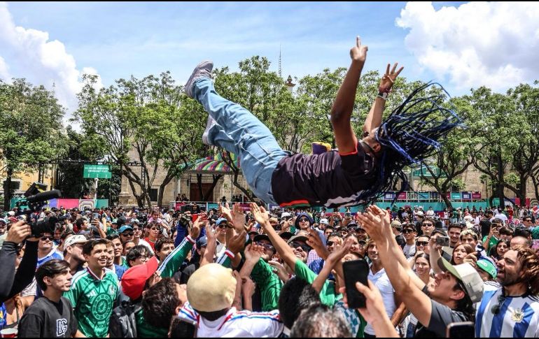 El tradicional grito de “¡Quiere volar!” se ha convertido en uno de los momentos más esperados del FIFA Fan Festival de Guadalajara. EL INFORMADOR/ A. NAVARRO.