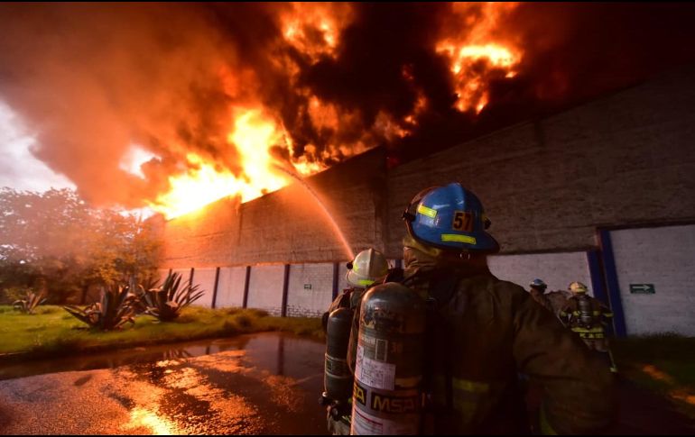 En las labores participaron elementos de Protección Civil y Bomberos del Estado, así como de Tlaquepaque, Guadalajara, El Salto y Tonalá, además de corporaciones de seguridad pública y Policía Vial. UEPCBJ