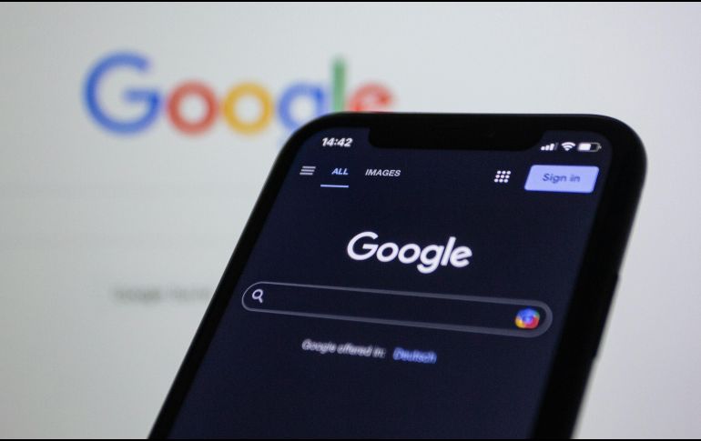 En tus buscadores web se almacenan las paginas que visitas por celular y otros dispositivos que comparten la misma cuenta de Google. UNSPLASH / S. SPEED