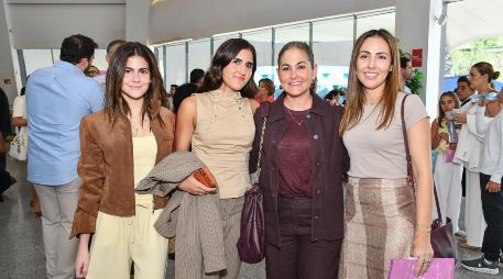 María Urrea, Isabella Urrea, María Fernanda Gómez Sales y Mirna González. GENTE BIEN JALISCO / Revista del 19 de junio 2026