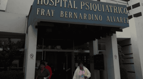 Las organizaciones señalaron que, desde el pasado 10 de junio, personal médico y sanitario ha reportado públicamente la escasez de alimentos. SUN