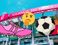La elección de los botines rosas en el Mundial 2026 va mucho más allá de las pasarelas de moda o las tendencias de indumentaria. IMAGO7 / ARCHIVO
