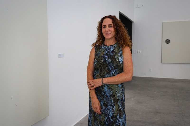 Viviana Kuri Haddad, curadora de la exposición de Jorge Campos en el Museo de Arte de Zapopan (MAZ). EL INFORMADOR / J. Acosta