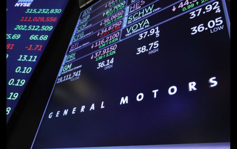 El Dow Jones subió un 0.7 %, el S&P 500 un 0.9 % y el Nasdaq un 2.4 por ciento esta semana. AP/ARCHIVO