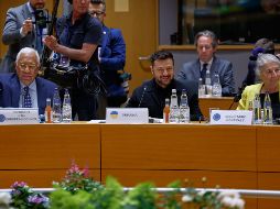 En la reunión, los líderes de la UE lograron cerrar un texto unánime en el que reafirmaron el apoyo de bloque a Ucrania. EFE/G. Vanden