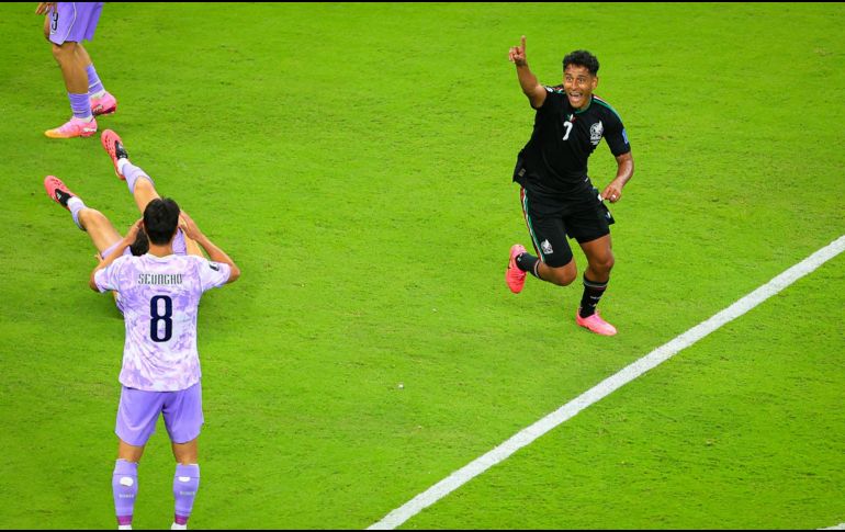 De acuerdo con Eduardo Macías, del Guadalajara salieron las claves para el triunfo de México ante Corea del Sur: Luis Romo con su viveza para aprovechar una mala salida del portero coreano y Raúl Rangel para cerrar el arco mexicano. EL INFORMADOR / J. Acosta