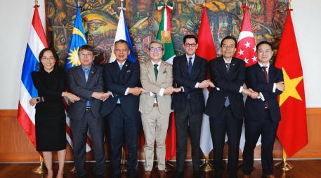 En la reunión, Roberto Velasco subrayó la importancia de la reciente adhesión de México al Tratado de Amistad y Cooperación en el Sudeste Asiático. CORTESÍA/ Secretaría de Relaciones Exteriores