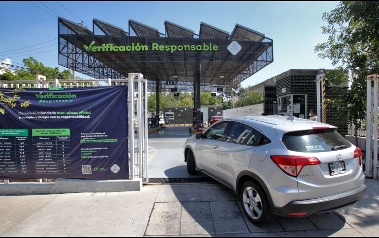 Durante el año 2026, el Gobierno de Jalisco mantiene en vigor el programa de Verificación Vehicular Responsable, una estrategia ambiental diseñada para reducir las emisiones contaminantes de los automóviles. EL INFORMADOR / ARCHIVO