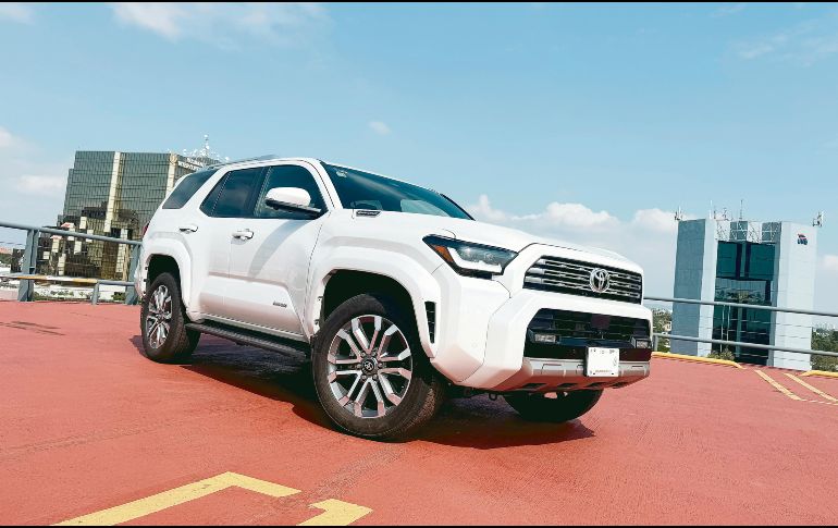 Toyota 4Runner. Combina lo último en ingeniería y un diseño robusto y elegante. CORTESÍA