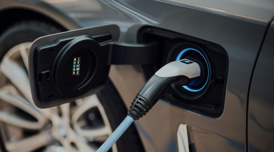 Brasil encabeza el mercado latinoamericano de vehículos eléctricos e híbridos tanto por volumen como por velocidad de crecimiento. UNSPLASH