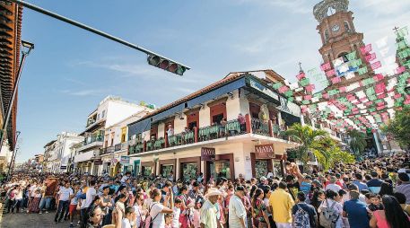 Puerto Vallarta se consolidó como la ciudad más competitiva de México entre aquellas con una población de 500 mil a un millón de habitantes, gracias a su capacidad para atraer inversiones, impulsar el turismo internacional y ofrecer condiciones favorables para el desarrollo económico y retención de talento. ESPECIAL