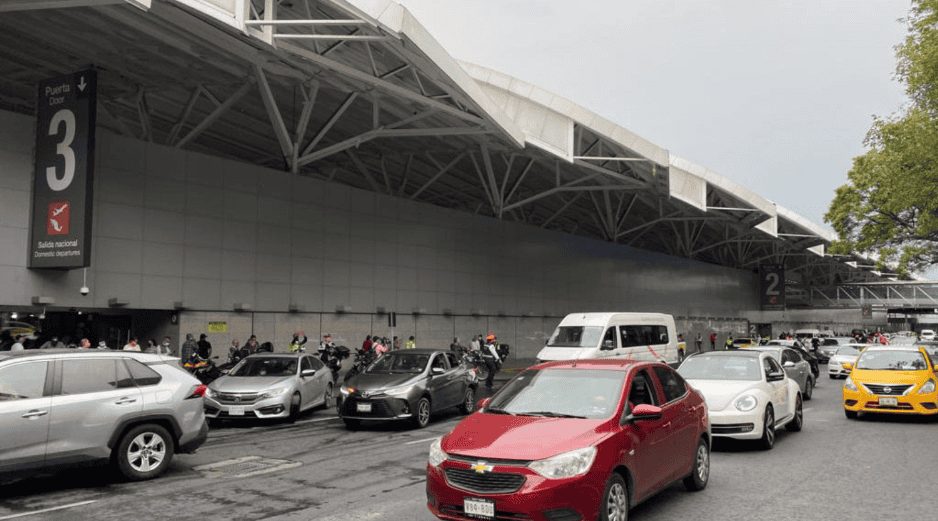 La falta de claridad en las tarifas de los taxis autorizados representa un riesgo directo para la imagen turística de la Ciudad de México durante la justa mundialista. SUN/ARCHIVO