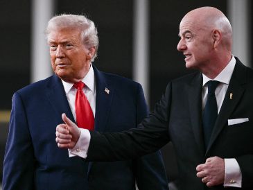 Gianni Infantino ha visitado en varias ocasiones la Casa Blanca y ha definido a Donald Trump como un "amigo cercano". AFP / ARCHIVO