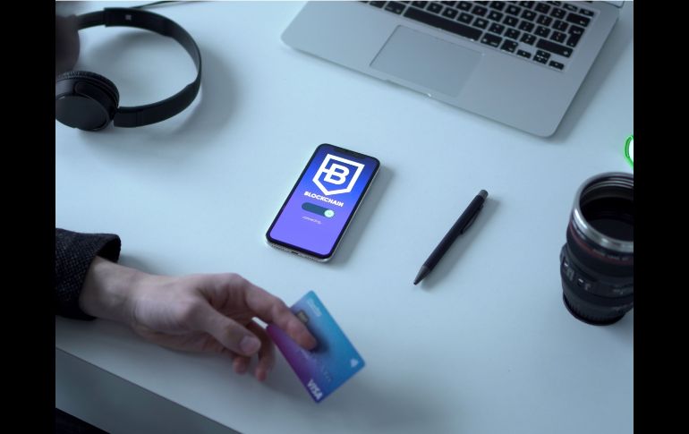 BBVA México reconoció que hay una opción para usar las apps bancarias aun si no vinculaste tu número con la CURP. ESPECIAL/PEXELS