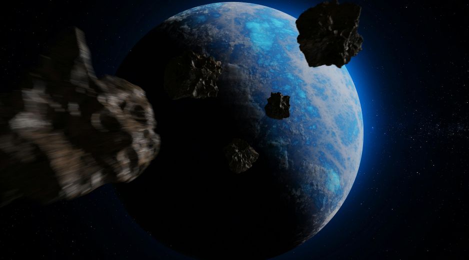 Los impactos de asteroides tan grandes son extremadamente raros, pero las rocas de tamaño pequeño y mediano son mucho más comunes en el sistema solar -y aun así pueden causar daños graves. Unsplash