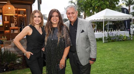 Ana Mendoza, Blanca Laura Vázquez y Julio César Chávez. GENTE BIEN JALISCO / Revista del 26 de junio 2026