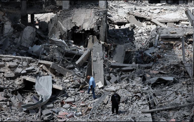 El ataque se produce mientras prosiguen en Washington las conversaciones impulsadas por Estados Unidos para consolidar una tregua duradera entre el Líbano e Israel que ponga fin a casi cuatro meses de conflicto en el sur del país. EFE/W. HAMZEH