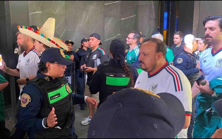 Las sanciones por ingerir bebidas alcohólicas en espacios públicos pueden incluir multas económicas, arresto o trabajo comunitario. SUN/O. Díaz