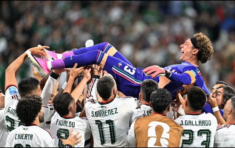 Guillermo Ochoa consolida su carrera con su participación en su Cuarta Copa del Mundo y se despide de la Selección Mexicana en lo alto. AFP/C. DE SOUZA
