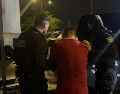 De acuerdo con informes preliminares, un sujeto de origen extranjero había golpeado a una mujer, por lo que presuntamente fue sometido y golpeado. ESPECIAL