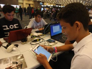 La organización religiosa advirtió que la velocidad con la que avanza el mundo digital supera la capacidad para desarrollar "una reflexión ética, cultural y educativa". EL INFORMADOR / ARCHIVO